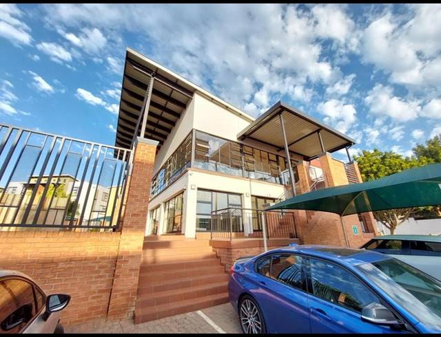 2 BEDROOM APARTMENT FOR SALE IN DOUGLASDALE